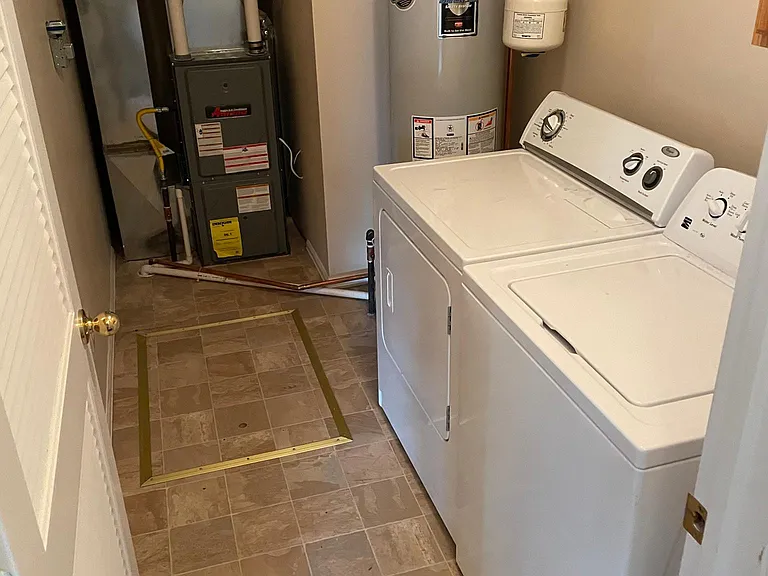 1011 Person St — Photo 5