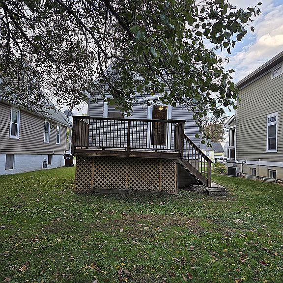 Listing photo 3