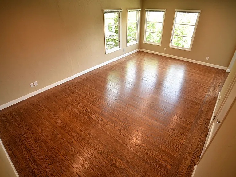 369 Orange St — Photo 3