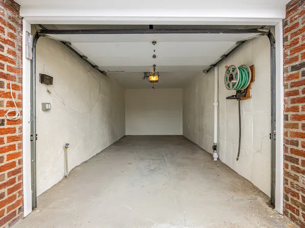 2567 East 29th Street image 30 of 31