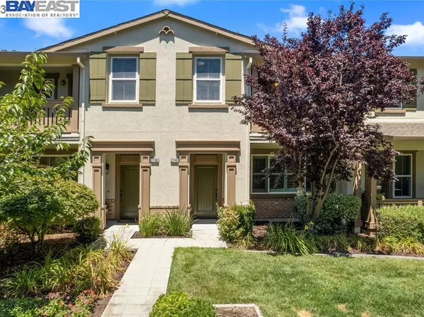 2744 Longshores Dr, Hayward, CA 94545