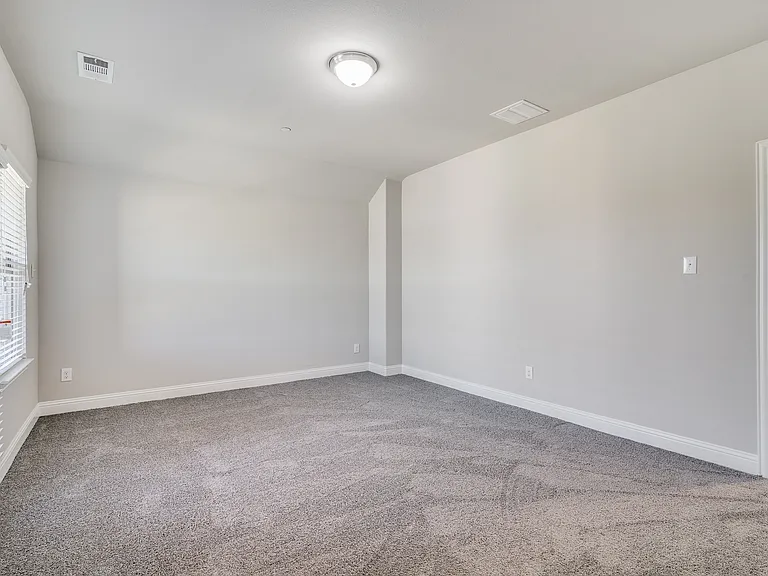 4533 Titus Cir — Photo 13