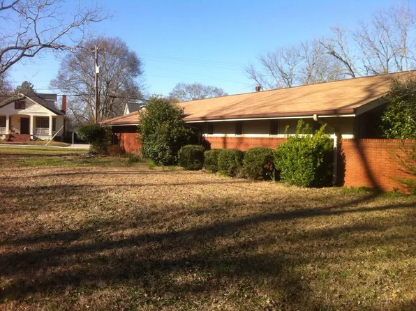 1011 N Main St NW, Conyers, GA 30012