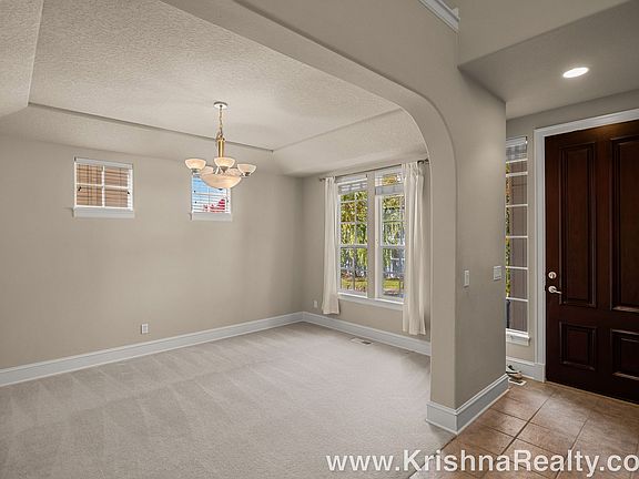 4th image of 12834 NW Alsace Ln