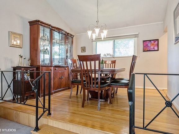 4th image of 8955 Crawford Ave