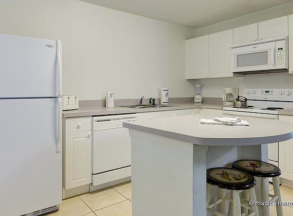 5th image of 2839 Club Cortile Cir