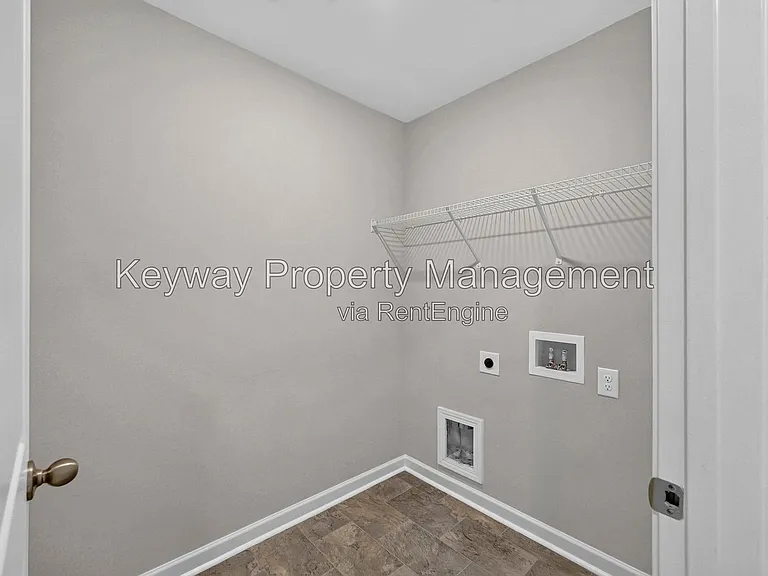 411 Shipwreck Dr — Photo 24