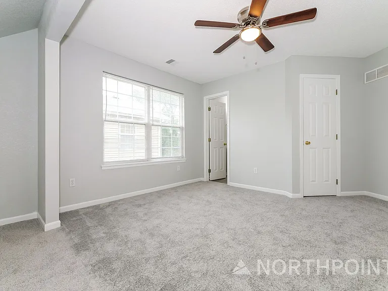 4211 Woodland Ave — Photo 7