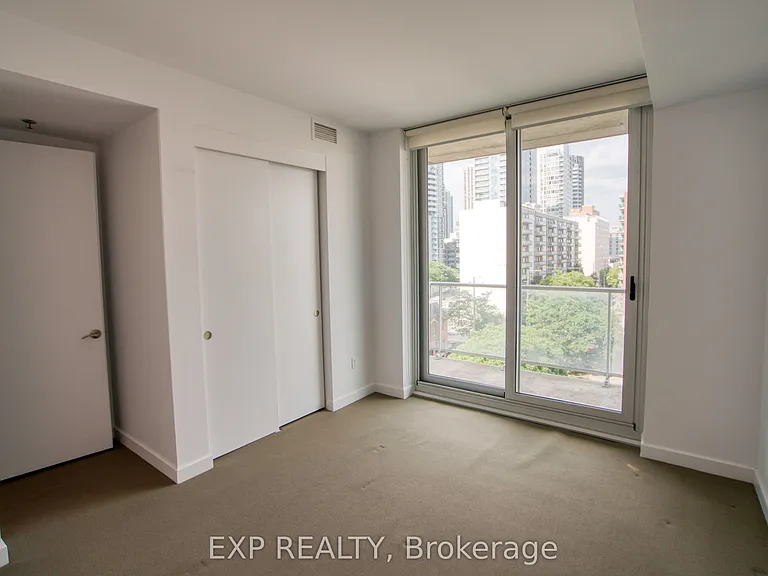 300 Lisgar St #603 — Photo 20