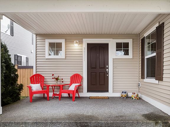 3rd image of 34011 SE Carmichael St