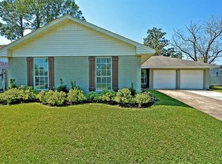 1911 Greenbriar Dr, Sugar Land, TX 77498