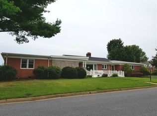 760 Elmwood Dr, Harrisonburg, VA 22801