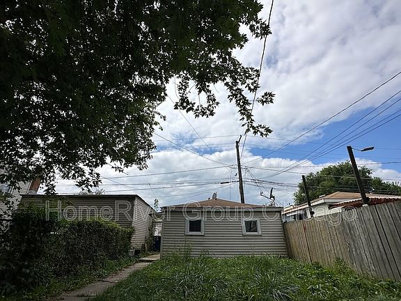 5th image of 1328 S 51st Ave