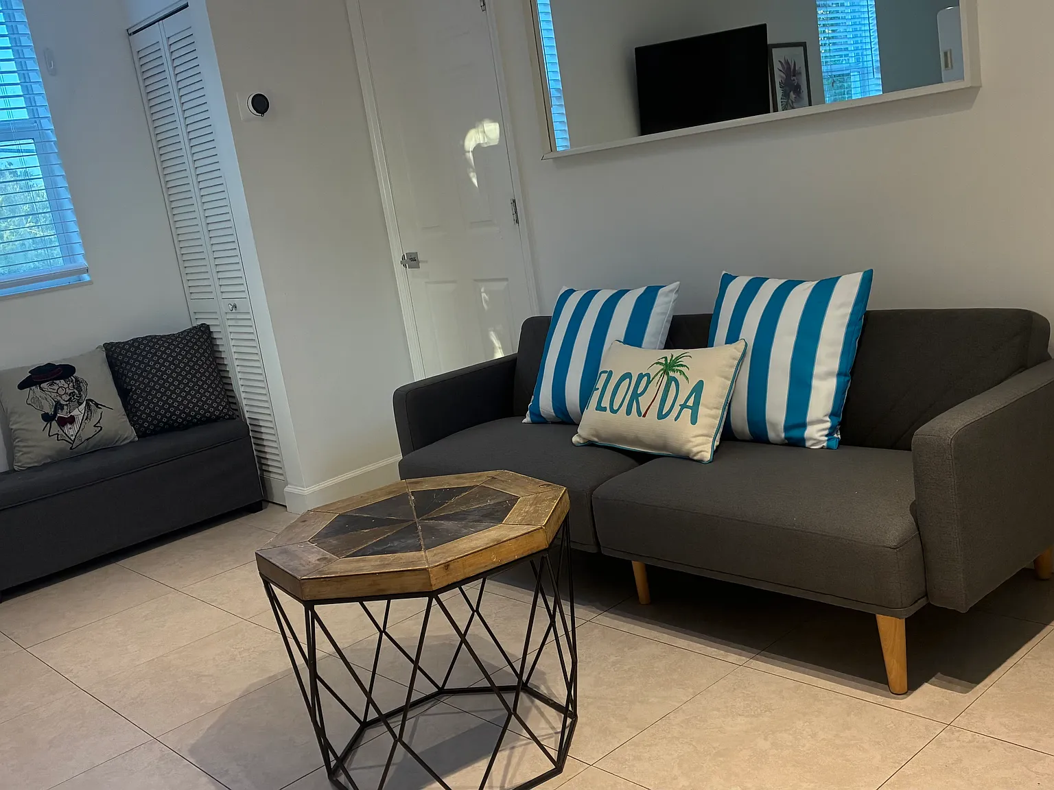 2 bed, $2,800 — Photo 1