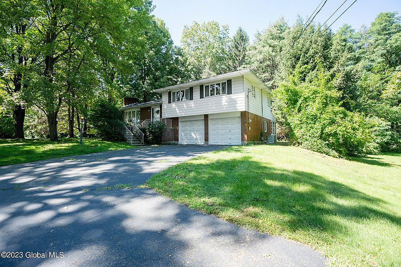 2nd image of 22 Kabalian Drive