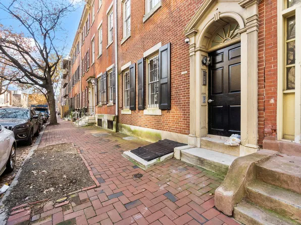 524 Spruce St APT 1R, Philadelphia, PA 19106