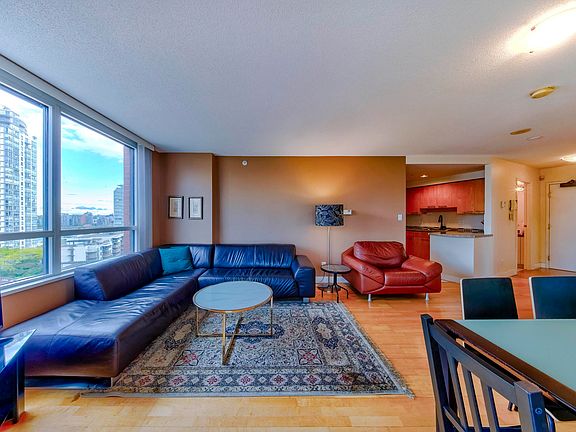 4th image of 199 Drake St #12E