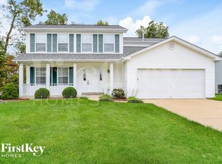 3322 Hampton Xing, Saint Charles, MO 63303
