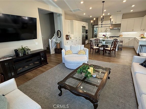 4th image of 472 Sunrise Rd