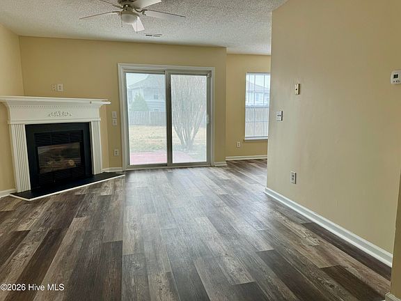 4th image of 2508 Bluff View Court #B