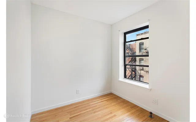 Rented by Douglas Elliman | media 16