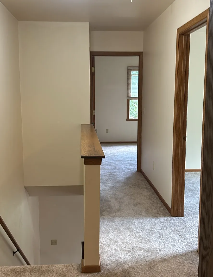 3 bed, 1.5 bath, 1200 sqft, $1,700 — Photo 2