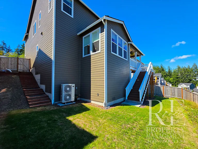 10607 Treasure Dr NW — Photo 42