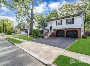29 Nebel Way, Colonia, NJ 07067
