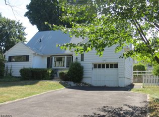 496 Prospect St, Glen Rock, NJ 07452