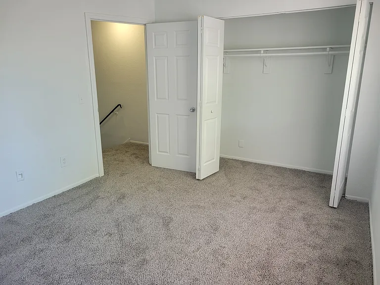 Oak Ridge Apartments — Photo 24