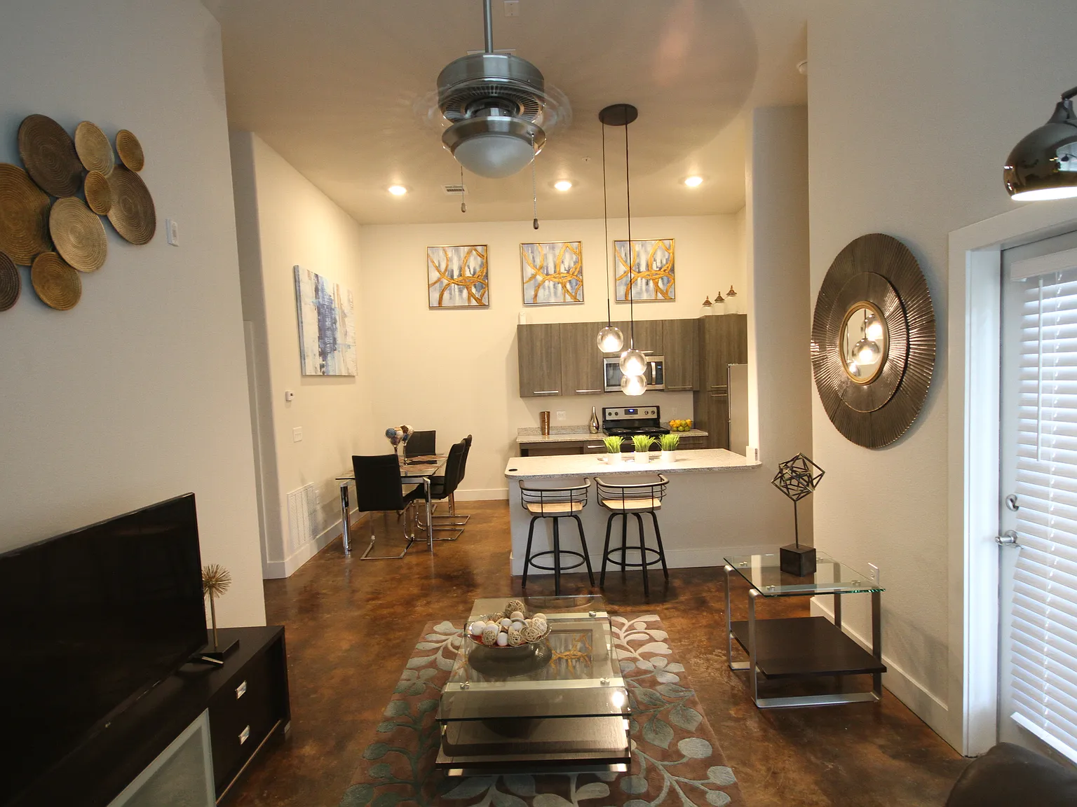 2 bed, 952 sqft, $975 — Photo 4