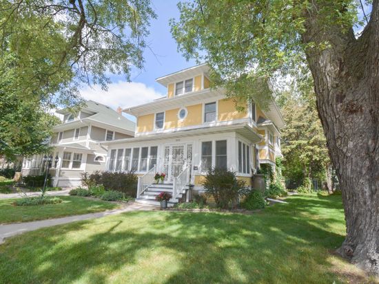 915 E Center St, Rochester, MN 55904