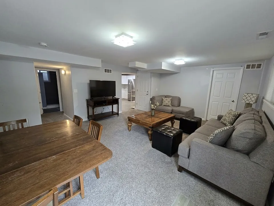 1848 S Zinnia Ct