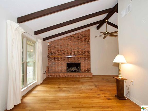5th image of 1445 Highland Dr