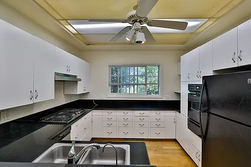 1179 W 28th St Photo 1