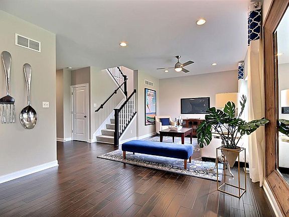 4th image of 11952 Morgan St