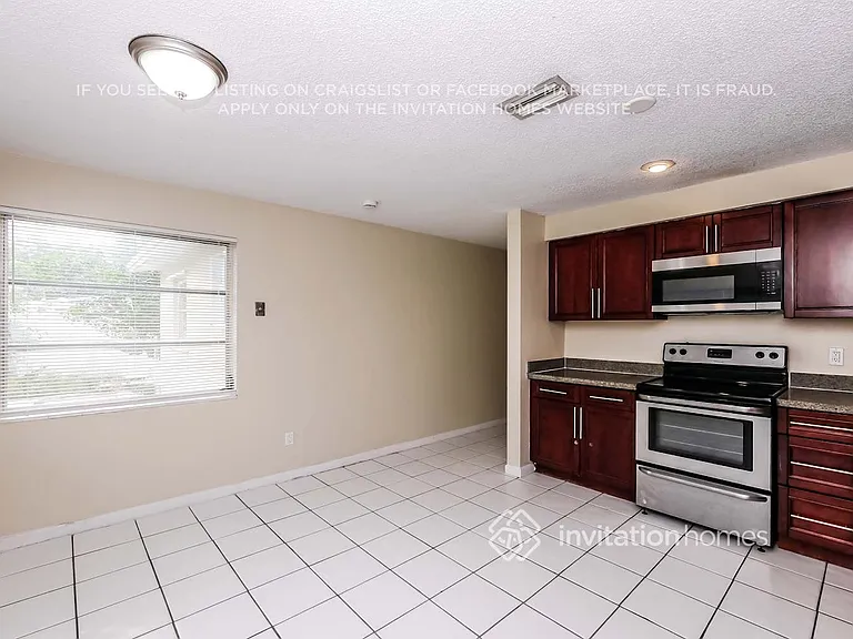 9413 SW 53rd St — Photo 10