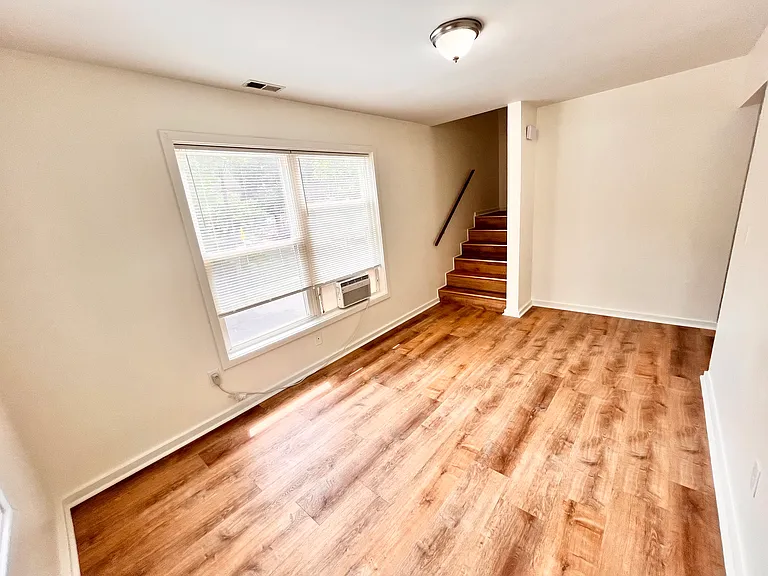 119 Bassett St #2B — Photo 6