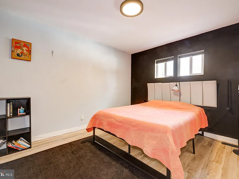 325 Juniper Dr — Photo 33