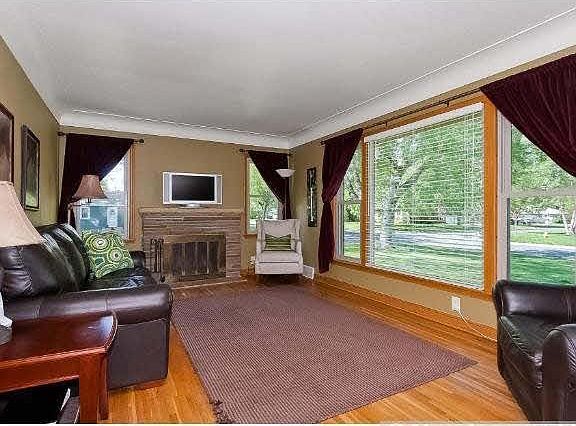 5th image of 6845 Wentworth Avenue