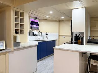 2185 Harvard St #2181, Halifax, NS B3L 2S8