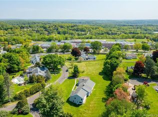 6 Dogwood Dr, Danbury, CT 06811