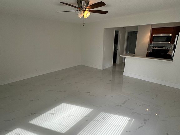 5th image of 1520 NE 56th St APT 2