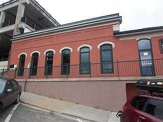 1st image of 105 E Washington St