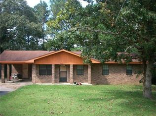 203 White Sand Rd, Poplarville, MS 39470