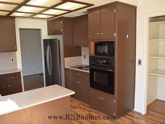 5th image of 8250 Canyon Oak Dr