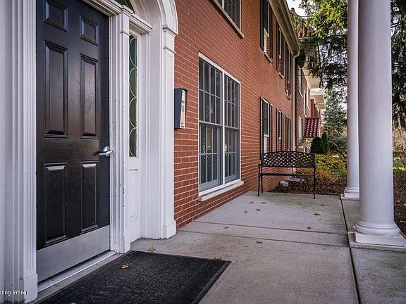 4th image of 2454 Glenmary Ave APT 1