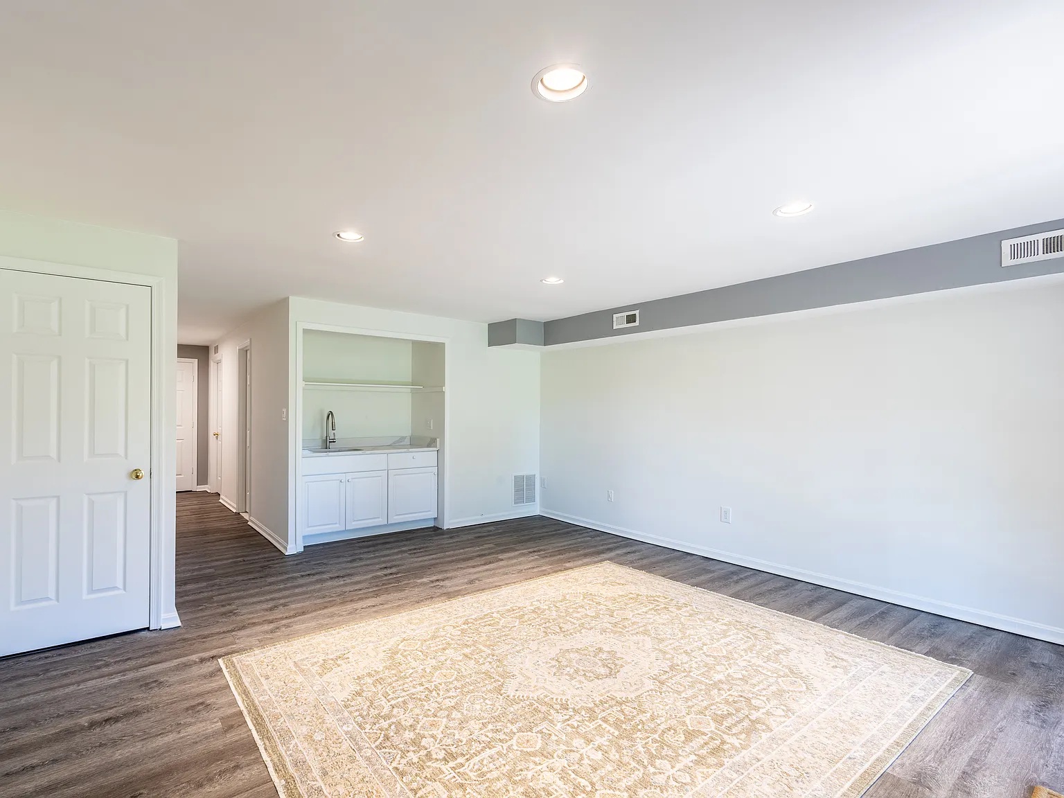 1 bed, 500 sqft, $1,285 — Photo 3