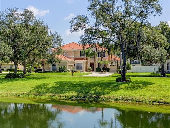 3rd image of 15015 Lake Emerald Blvd