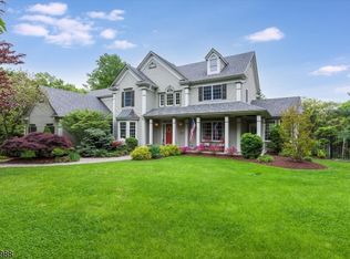 94 Pill Hill Rd, Bernardsville, NJ 07924